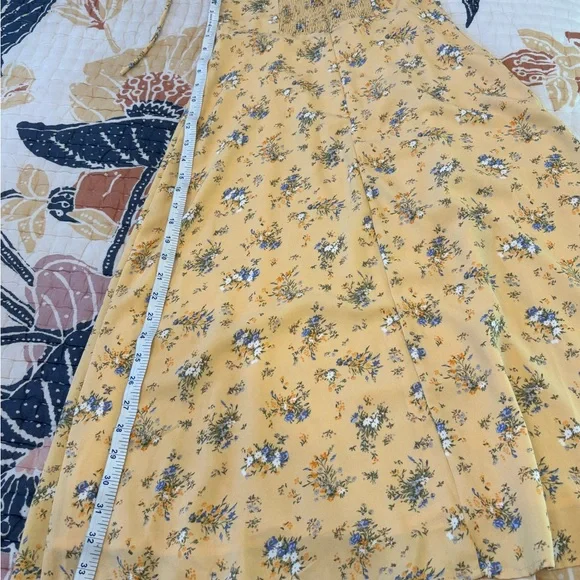 Chic Yellow Floral Maxi Dress - Picture 5 of 6